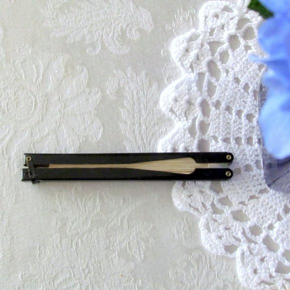 FAN ASIAN PAPER FOLDING FAN, BIRD PAINTING, METAL CLOSURE, CHINA or JAPAN - Picture 5 of 5